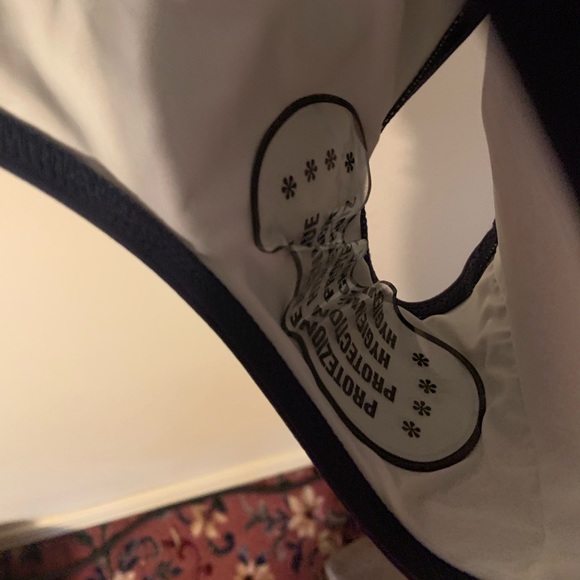 Lively One-piece Swimsuit - Picture 6 of 7